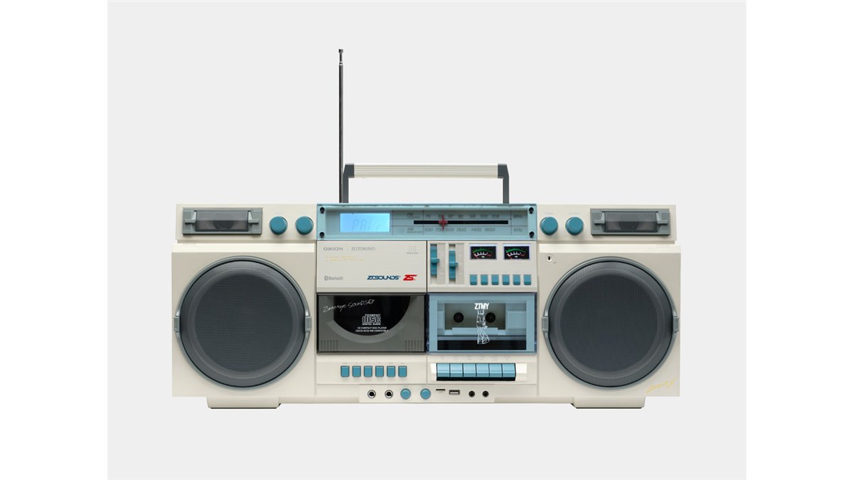 ドウシシャ、「ずっと真夜中でいいのに。」とコラボした多機能ラジカセ