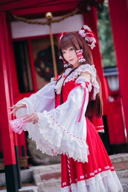 東方Project』博麗霊夢の可愛くて可憐なコスプレ特集 | アニメイトタイムズ