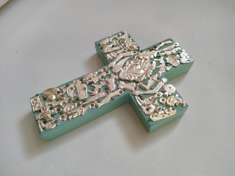 メキシコ ミラグロ壁掛け【十字架L2 ミントグリーン】 - メキシコ