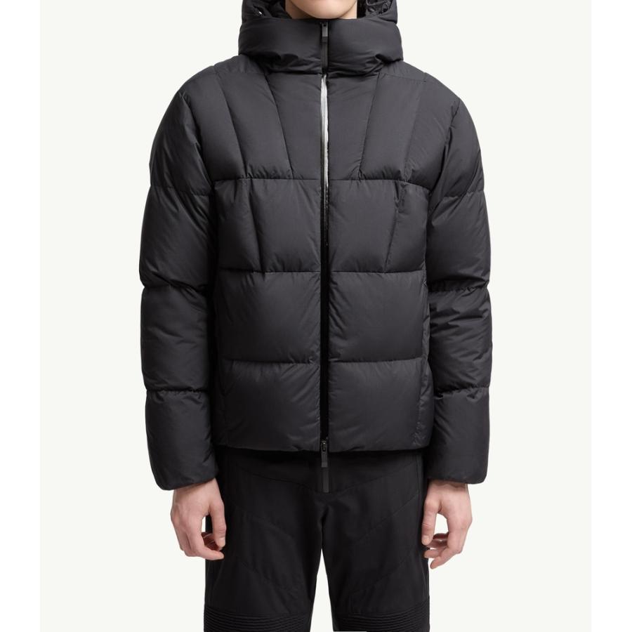 MONCLER（モンクレール） 2025/26秋冬 メンズFUSAIN SHORT DOWN JACKET