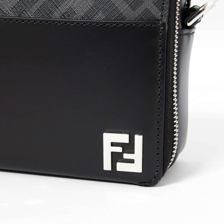 FENDI（フェンディ） バッグ ショルダーバッグ SQUARED FF CAMERA CASE