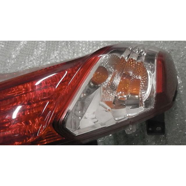 マジェスティ250 SG20J-001xxx の テールランプ *1599789507 中古