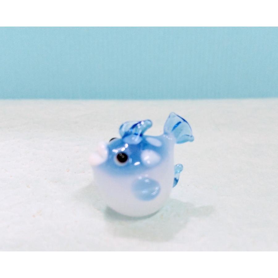 ガラス細工 フグ（S) 青 ミニチュア 置物 雑貨 ふぐ 魚 海 小物 : きた