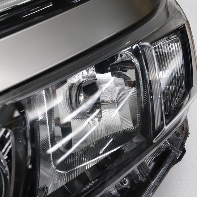 トヨタ（TOYOTA） 【中古】 ヴォクシー 80 前期 左ヘッドライト LED