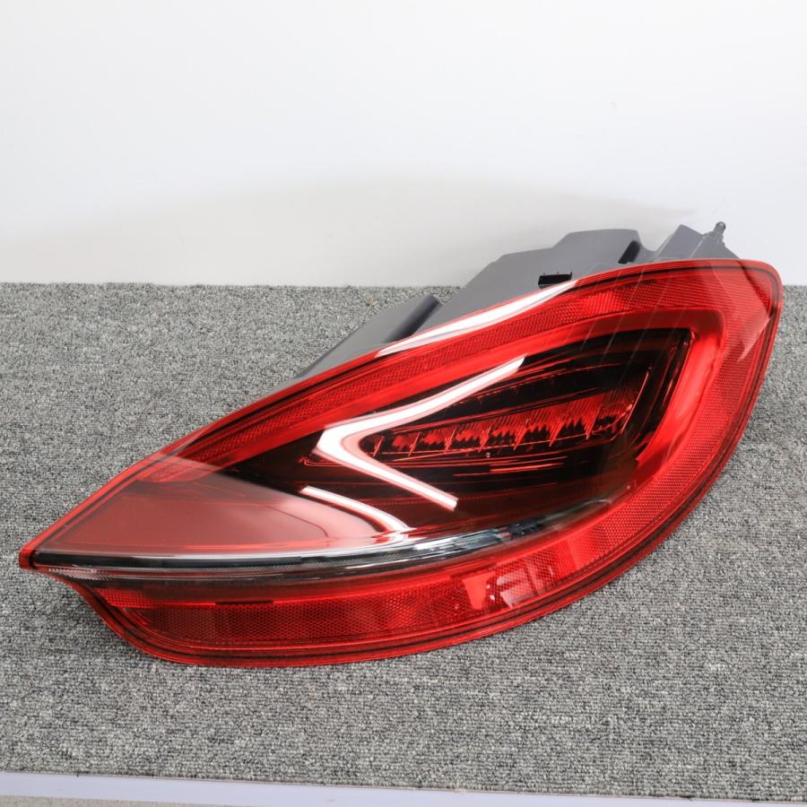 PORSCHE（ポルシェ） [P-13]ポルシェ 981 Cayman ケイマン GT4 右