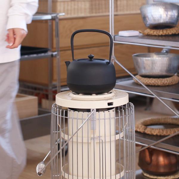 東屋 鉄瓶 水沢姥口 小 1リットル 南部鉄器 南部鉄瓶 岩手県水沢 日本