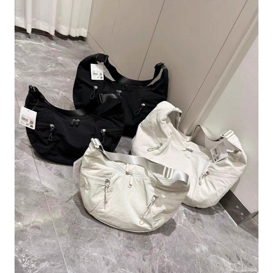 lululemon（ルルレモン） ボディバッグ ショルダーバッグ バッグ 斜め