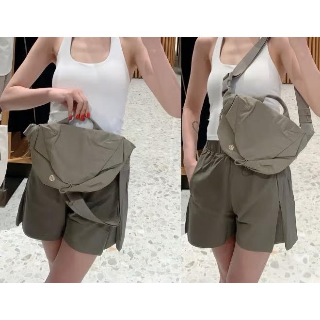 lululemon（ルルレモン） ボディバッグ ショルダーバッグ バッグ 斜め