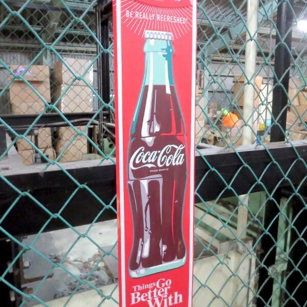 Coca Cola（コカコーラ） 看板 グッズ 縦長ストリートサイン 90cm