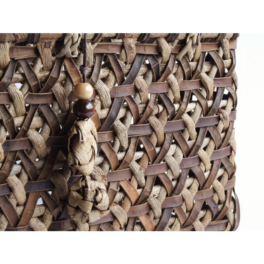 純国産 胡桃かごバッグ 麻の葉編み チャーム付き : おまめ - 通販