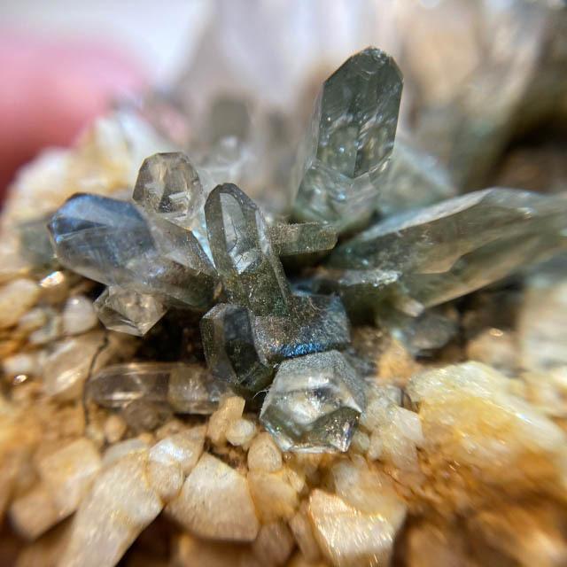 ガネーシュヒマール 産 水晶 クラスター 母岩付き 一点物 原石 天然石