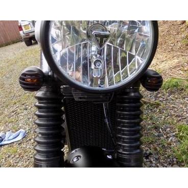 IND-BRKT-AC フロントウインカー 移設ブラケット TEC トライアンフ