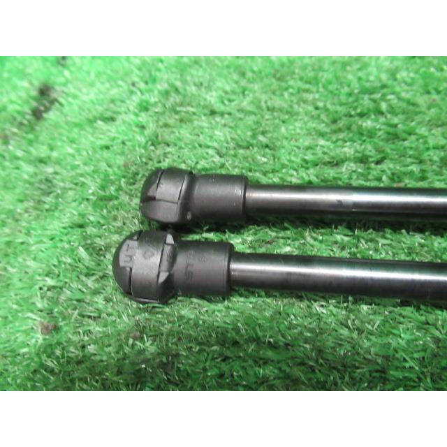 プリウス DAA-ZVW55 バック ドア リア ゲート ダンパー Sセーフティ