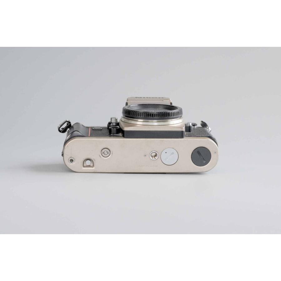 ニコン（Nikon） 中古【良品】Nikon F3/T 白 ボディ チタンカラー