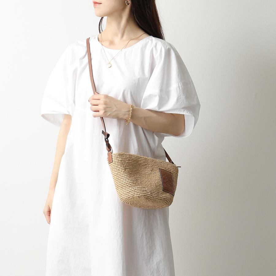 LOEWE（ロエベ） カゴバッグ POCHETTE BAG ポシェットバッグ 328.24
