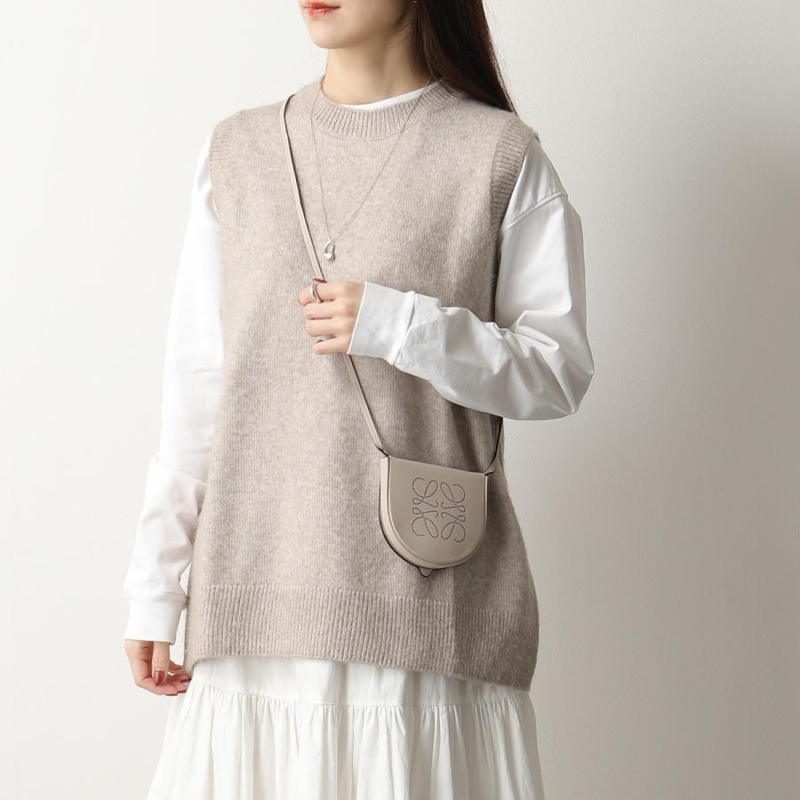 LOEWE（ロエベ） ショルダーバッグ POUCH HEEL SMALL ヒールポーチ