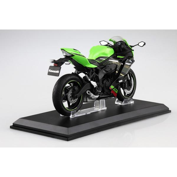 スカイネット 1/12 完成品バイク KAWASAKI Ninja ZX-25R ライム