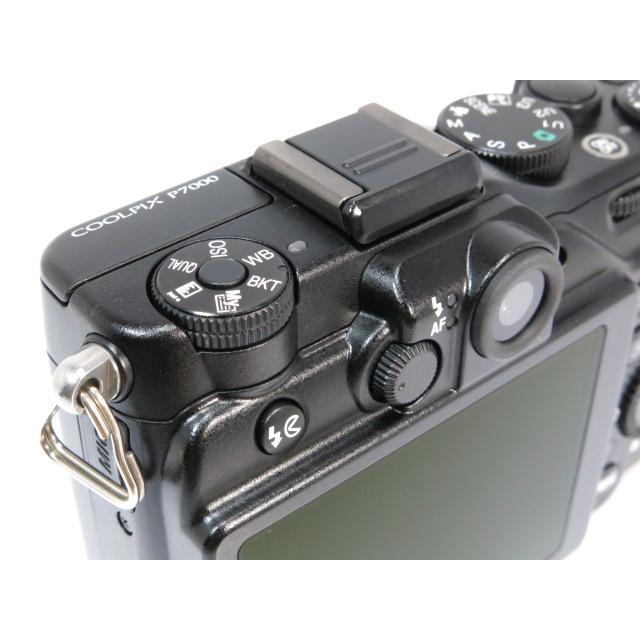 ニコン（Nikon） COOLPIX P7000 （充電器なし）レザーケース付き