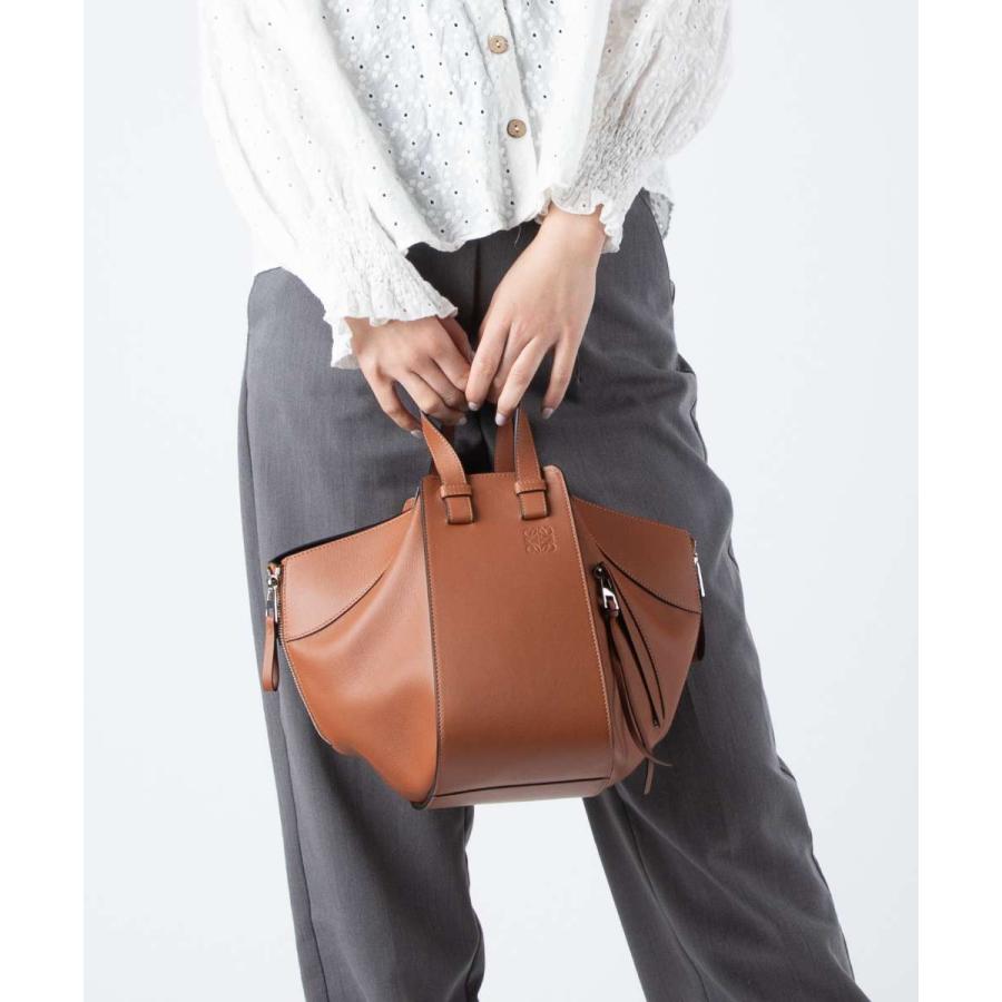 LOEWE（ロエベ） LOEWE 38730S35 ハンドバッグ HAMMOCK SMALL BAG