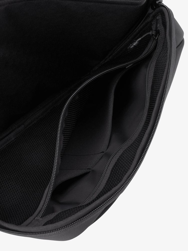 公式・アウトレット】ゴールドウイン PCホルダー13｜ゴールドウイン