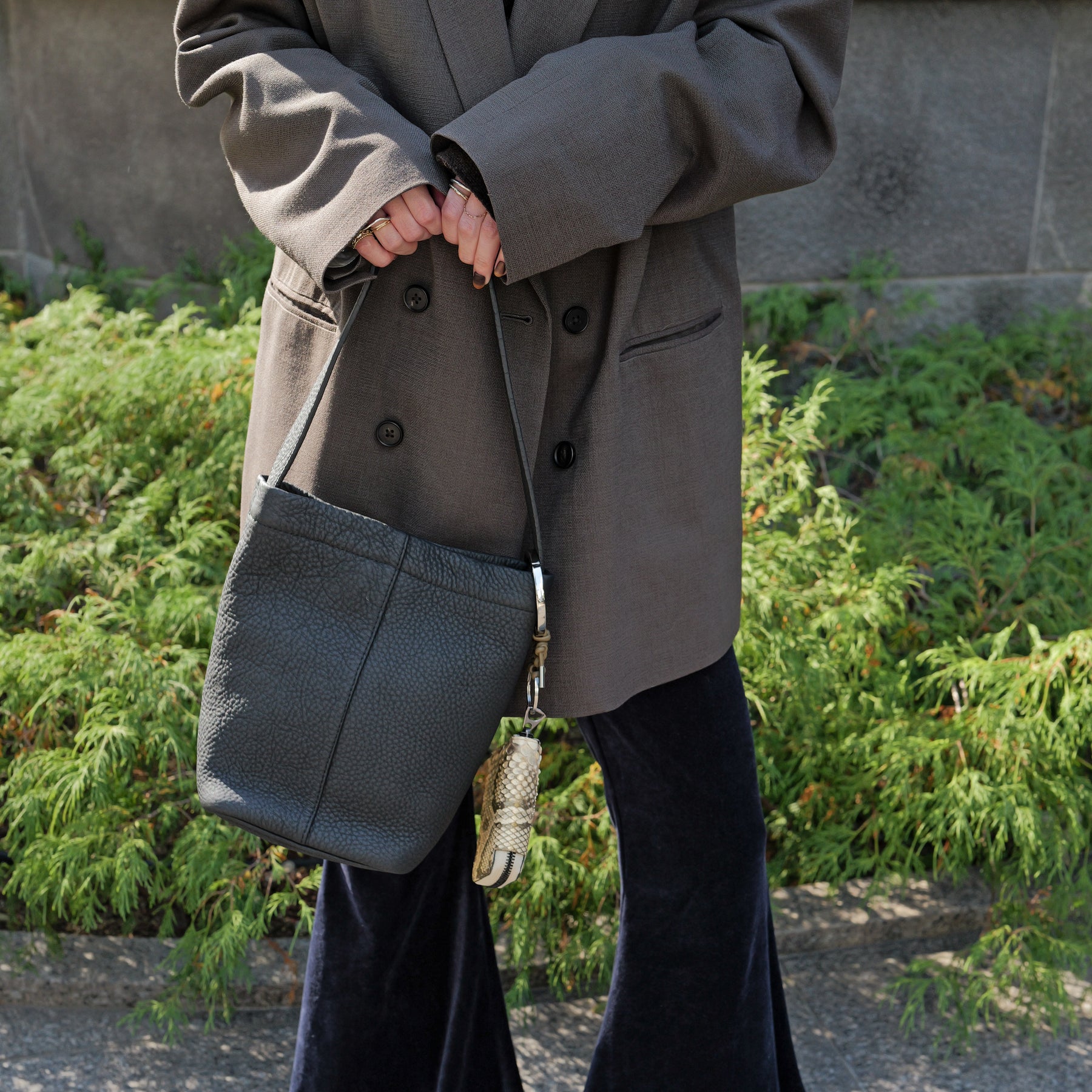 MARY BUCKET SHOULDER MINI / DIPLO SKY｜上品ミニバケットバッグ