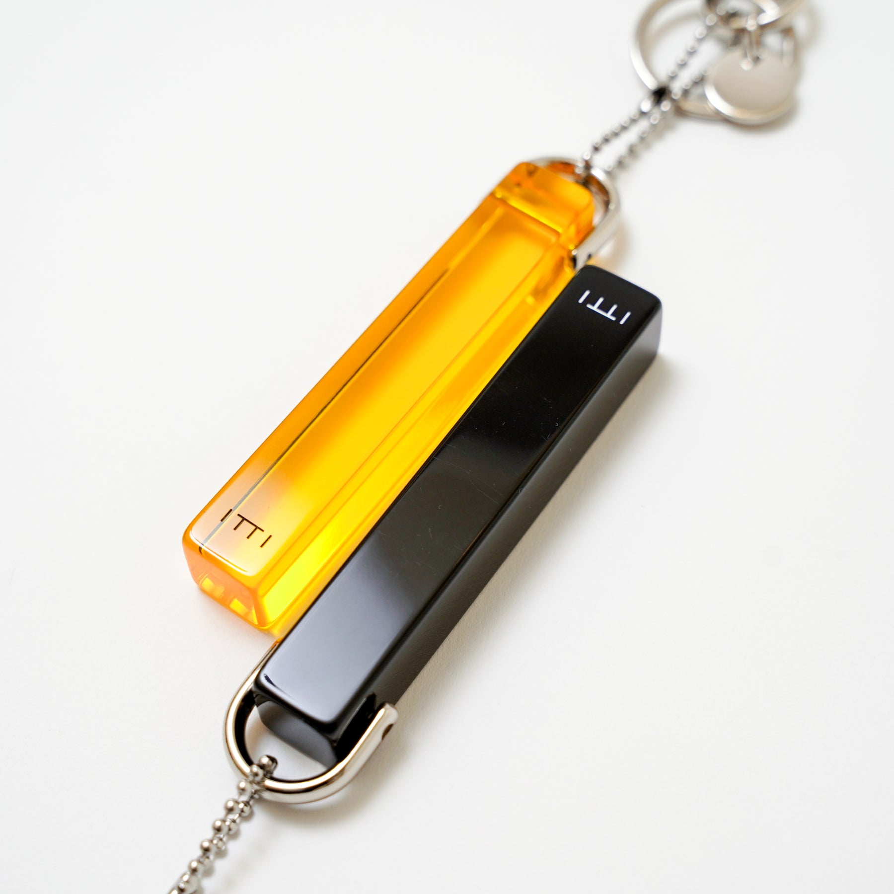 CRISTY HOTEL KEY CHARM / ACRYLIC｜ホテルキー風デザインのアクリル