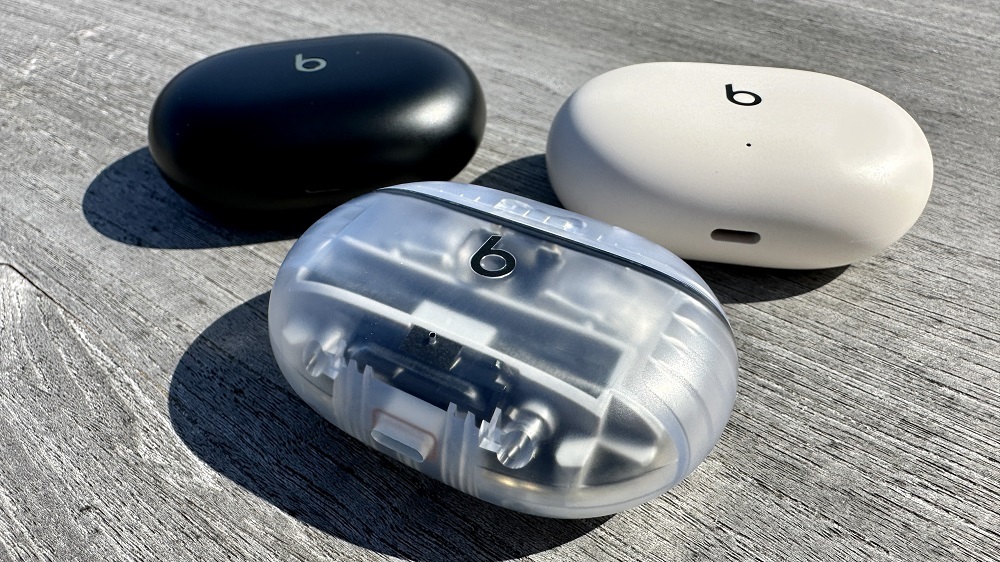 透明な「Beats Studio Buds +」レビュー：ノイキャンと通話音声が大幅