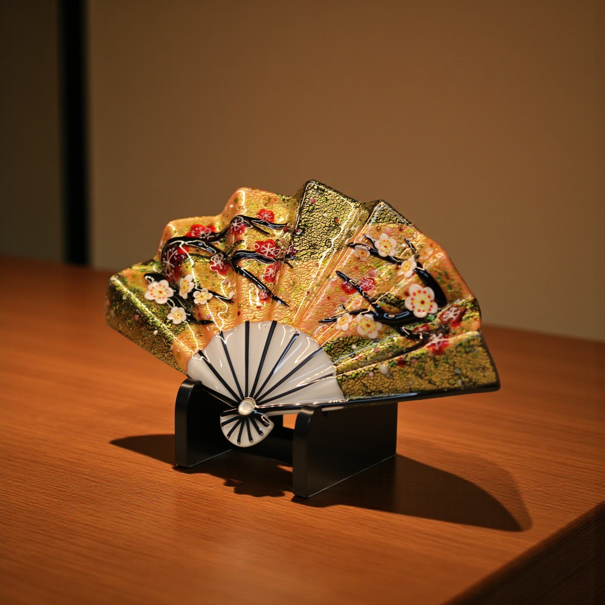 綾ガラス 置物 | 金彩象嵌 光琳 扇 大 | 砡金赤 薄黒 |