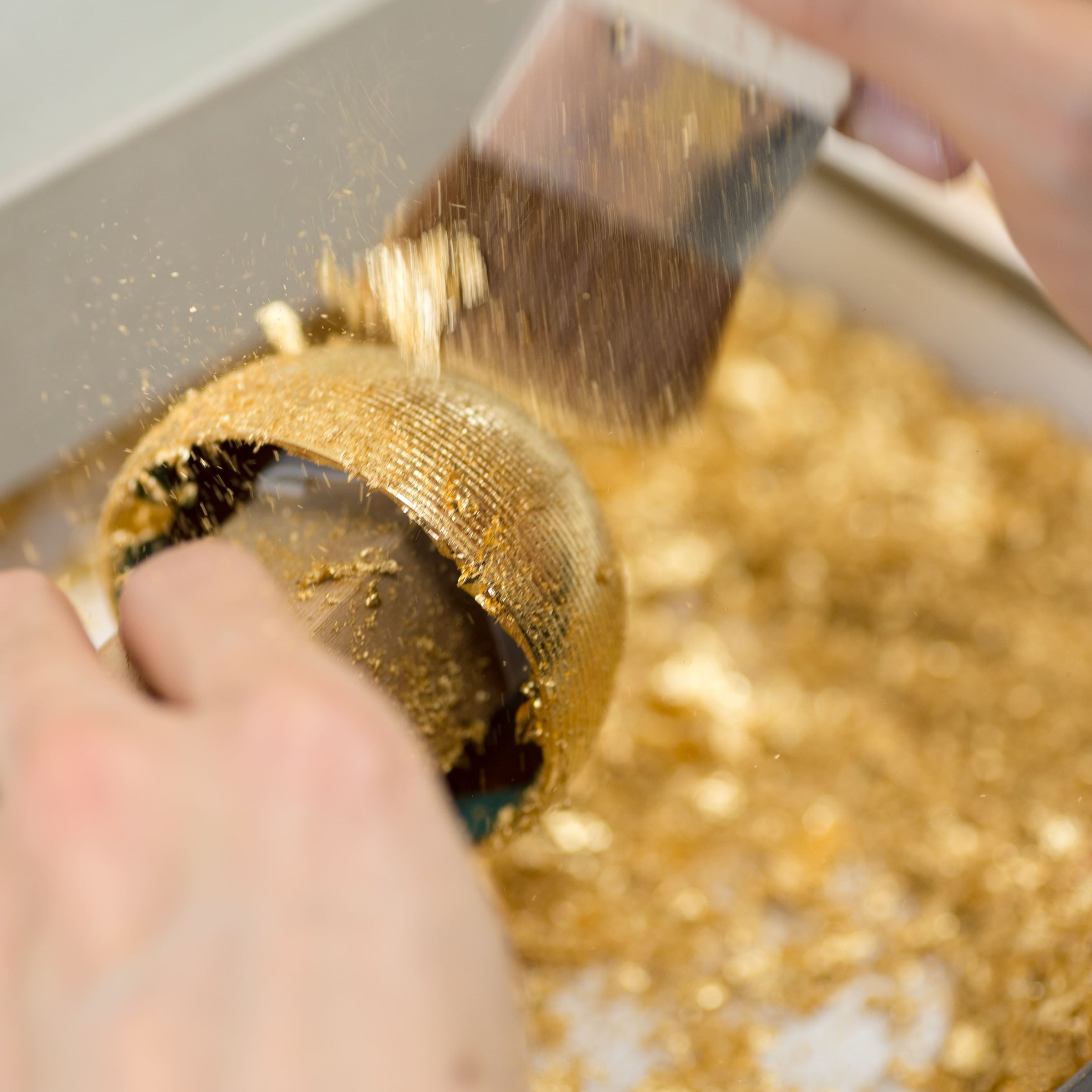 金沢金箔 | 漆カップ・墨紅ペア | 永＆久 | 箔座