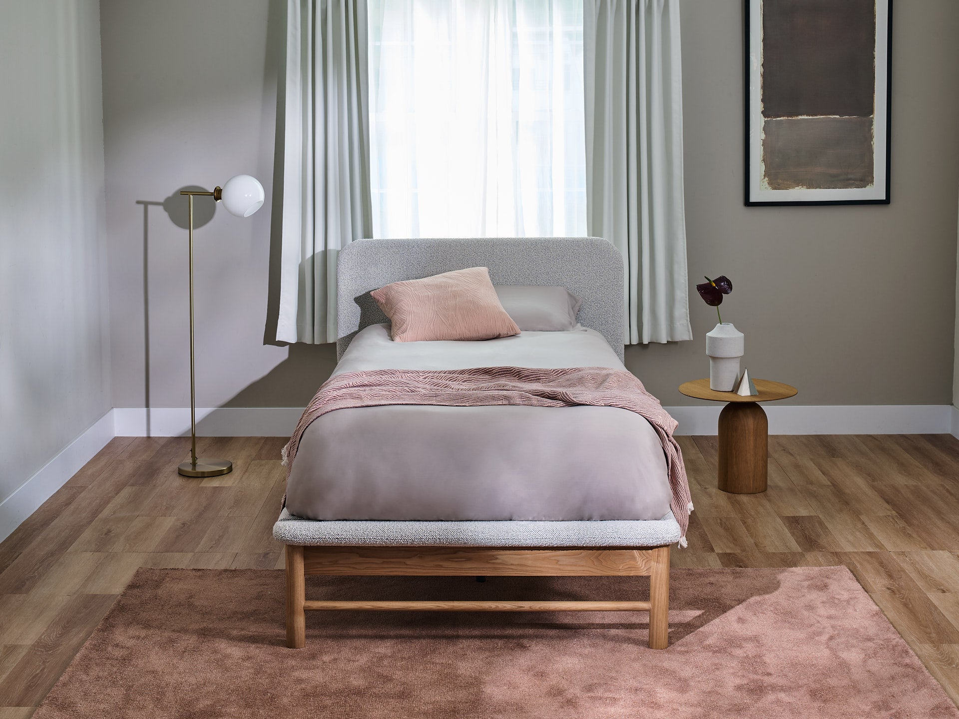 コアラファブリックベッドフレーム｜高級感あるモダンデザイン