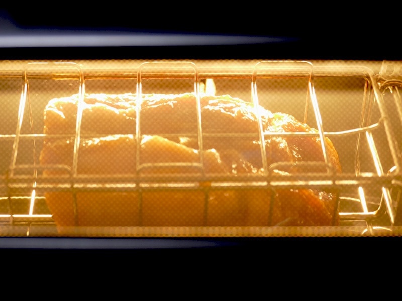 家電製品レビュー】お肉がふっくらジューシー! 360度回転する