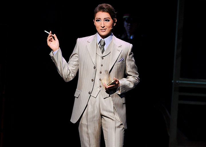 ギャラリー | 月組公演 『グランドホテル』『カルーセル輪舞曲（ロンド