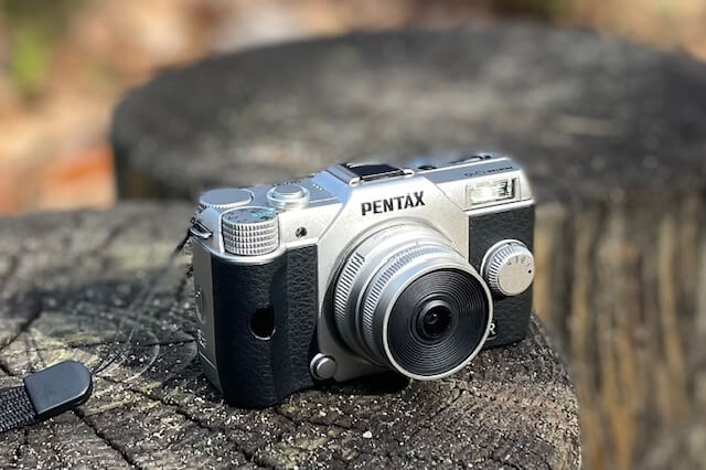 年に何度か、ビビビッとくるカメラがありますよね。Hello, PENTAX Q10