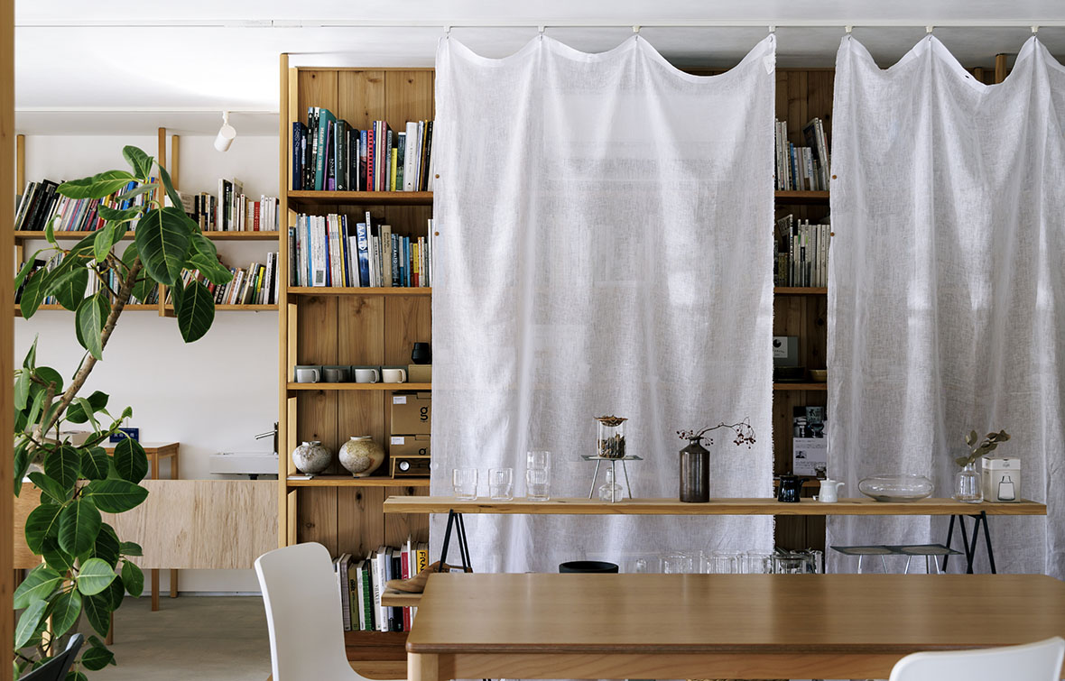 麻リネン100％薄地カーテン | 自然素材カーテンの通販はKURASIKU(クラシク)