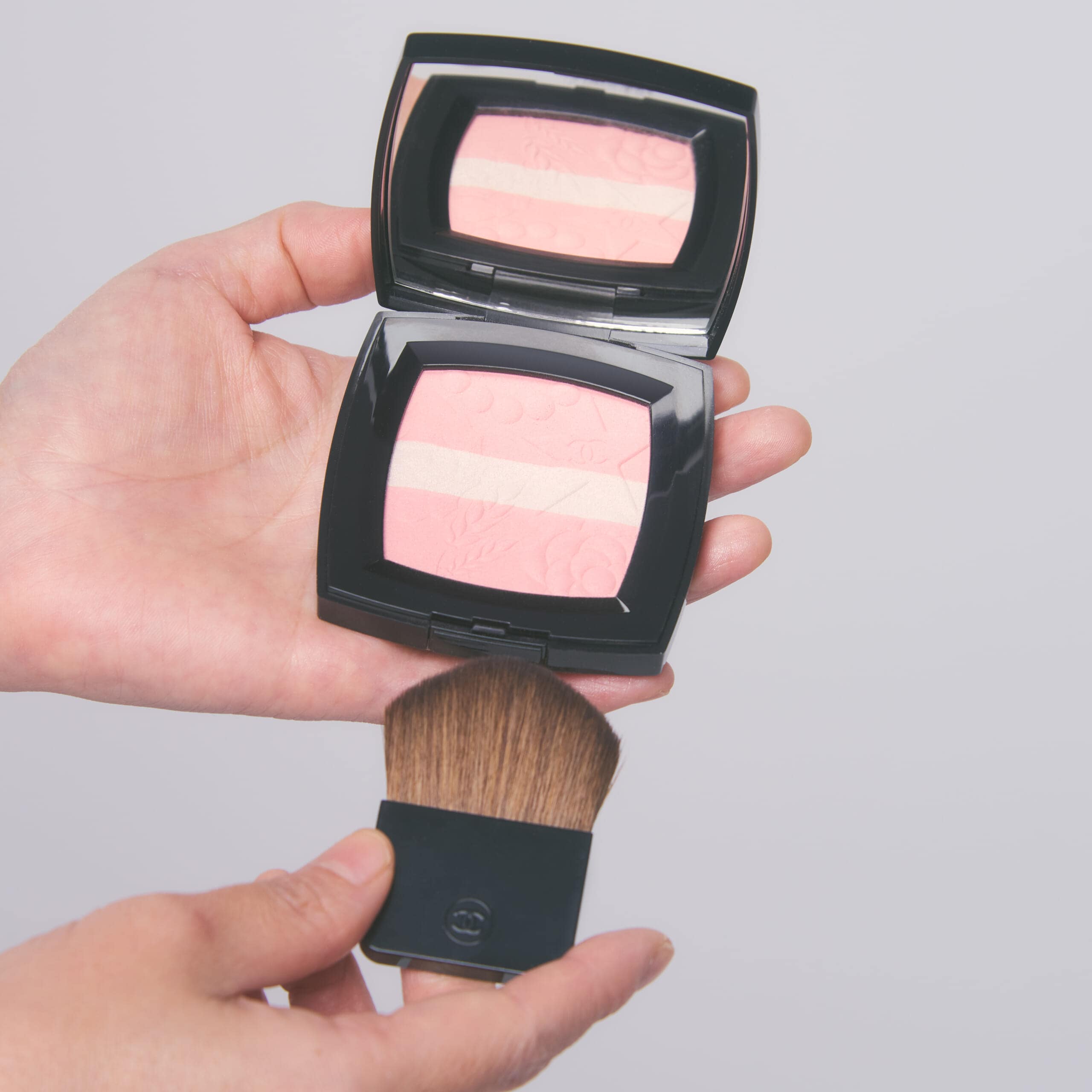 シャネル ホリデーコレクション】を40代がお試し！宇宙や星空を思わ