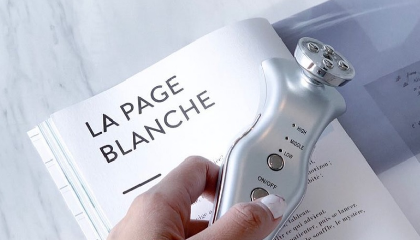 美顔器 ララルーチュRF｜毎日5分で、すっぴん艶肌。