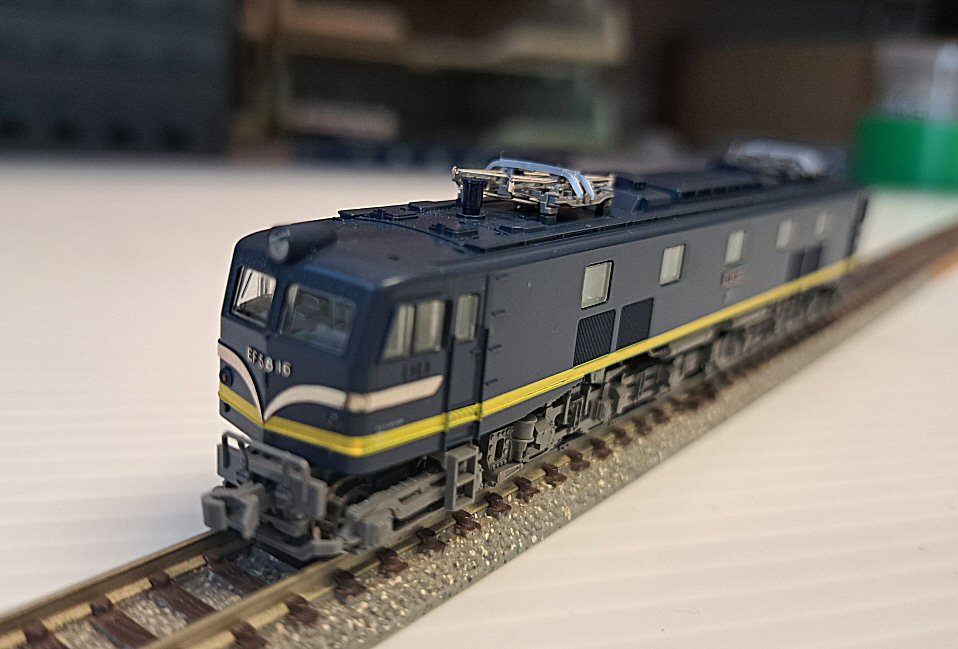KATOのEF58試験塗装機EF58-16と18号機から : 鉄道模型おもちゃ倶楽部