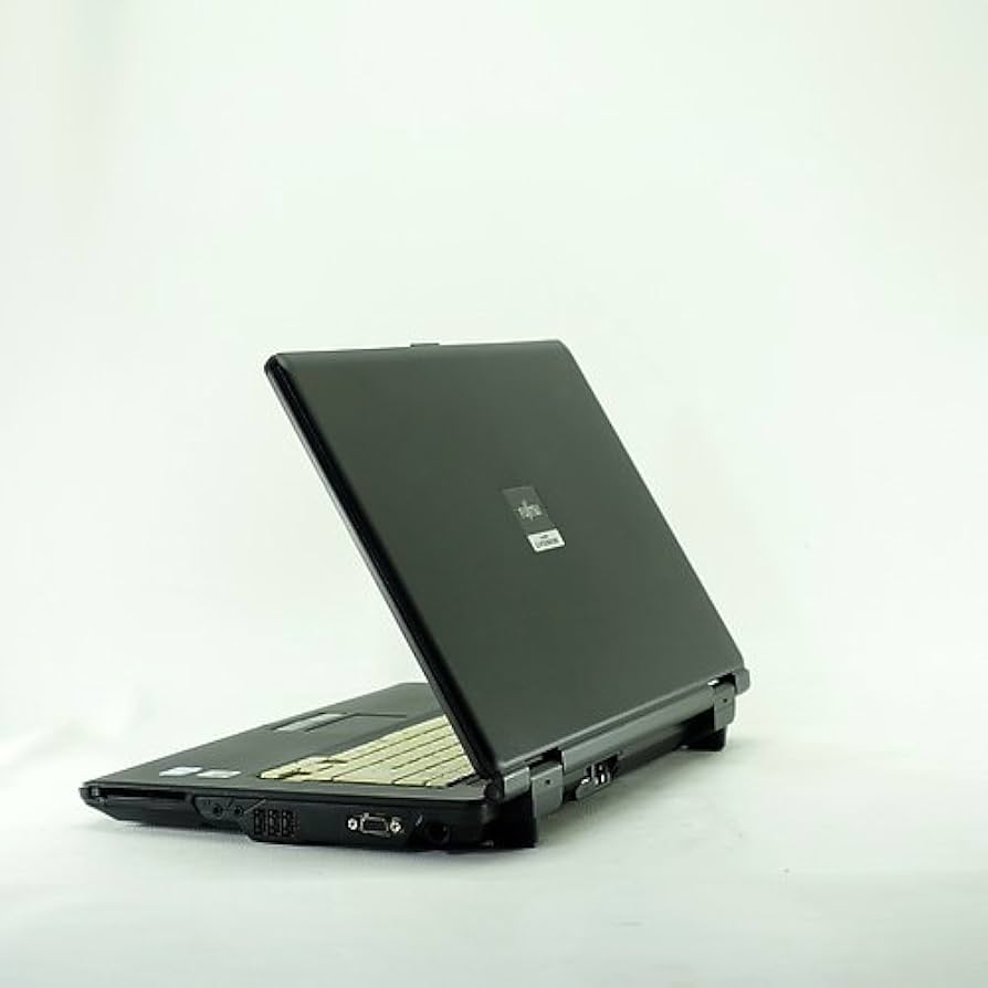 Amazon.co.jp: 【中古ノートパソコン】【KINGSOFT Office付き】 富士通