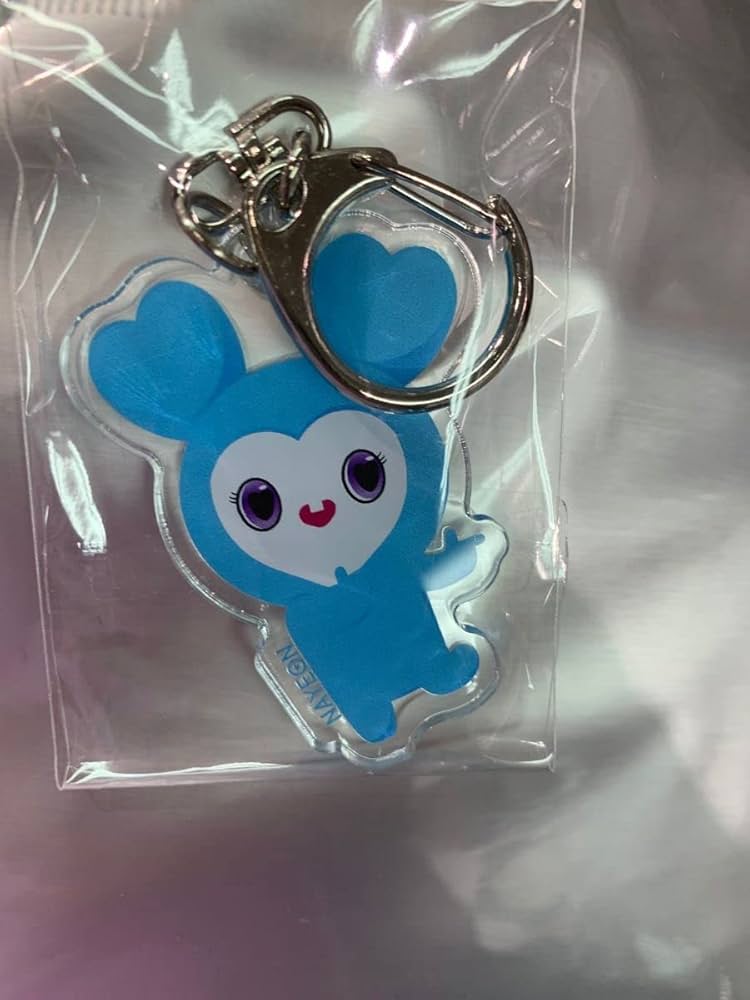 Amazon.co.jp: TWICE ナヨン ラブリー キーホルダー : おもちゃ