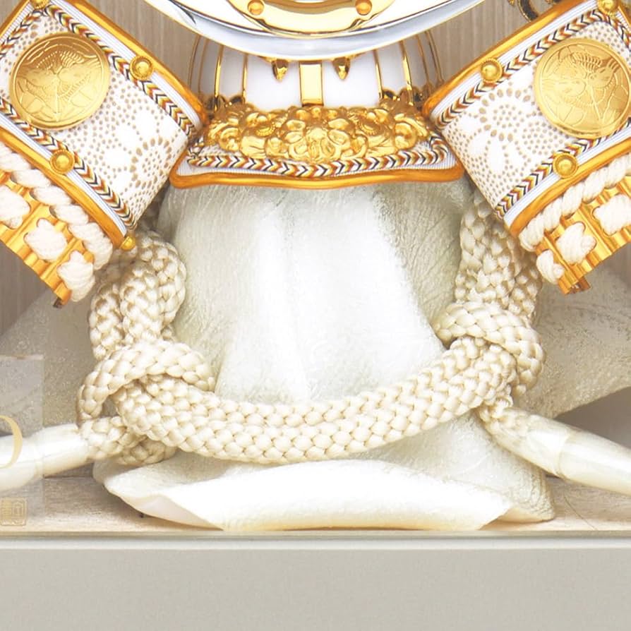 Amazon | 五月人形 上杉謙信 コンパクト ケース入り 白 初節句 兜飾り