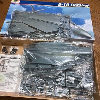 Amazon.co.jp: 148 Revell B-1B Bomber レベルモノグラム : ホビー