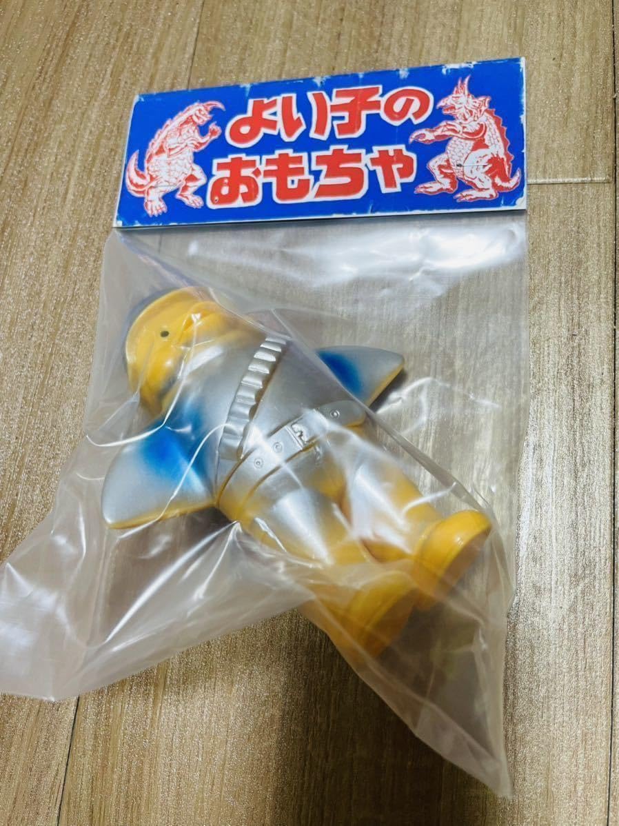 Amazon.co.jp: KOTORIMARK イルカアーミー 黄色成 ソフビ コトリマァク