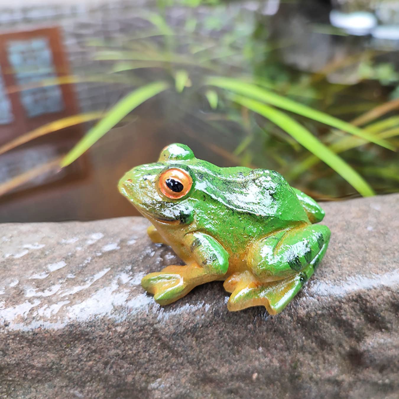 Amazon.co.jp: 蛙 置物 フロッグ おきもの カエル リアルなカエルの