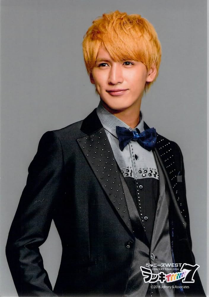 Amazon.co.jp: ジャニーズWest・【公式写真】・藤井流星・生写真