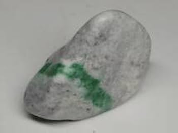 Amazon.co.jp: 灰緑 28g (k) 翡翠 原石 ヒスイ 鉱物 鑑賞石 糸魚川