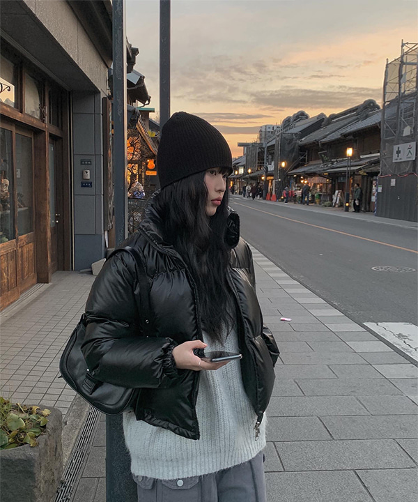 フェイクレザーショートダウンジャケット - anyonemore