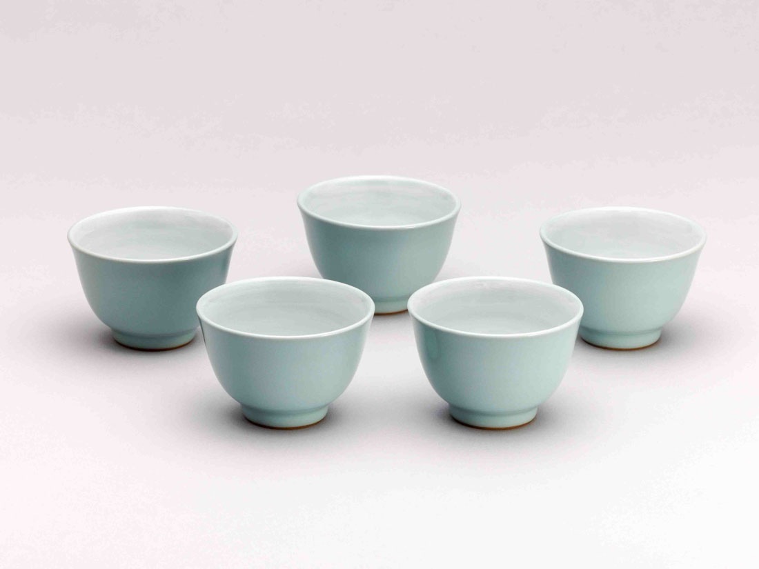 青瓷掛分汲出し茶碗（五碗組） | カタログ・パンフレット 掲載品,春