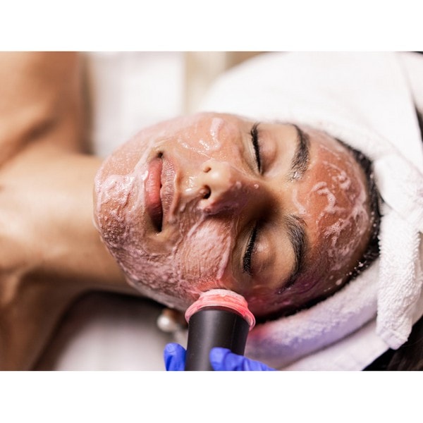 ジェネオ プラス 4つのフェイストリートメント 顔用美容機器 滝川