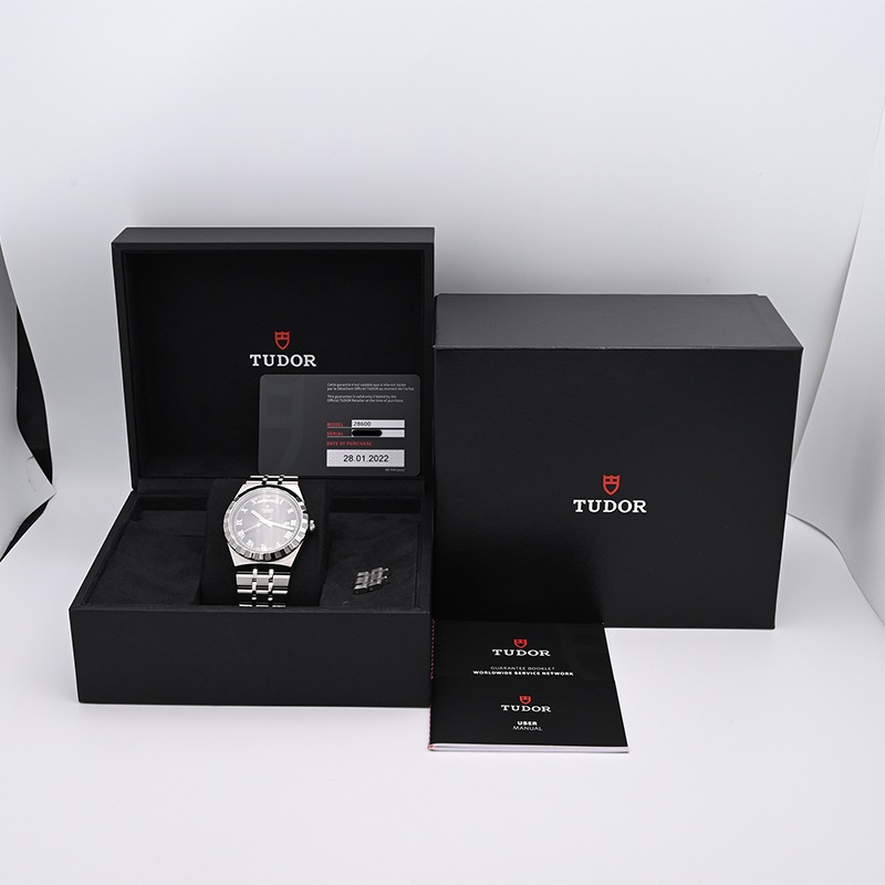 TUDOR ロイヤル 41mm 黒文字盤 Ref.M28600-0003 中古品通販｜CLARITY