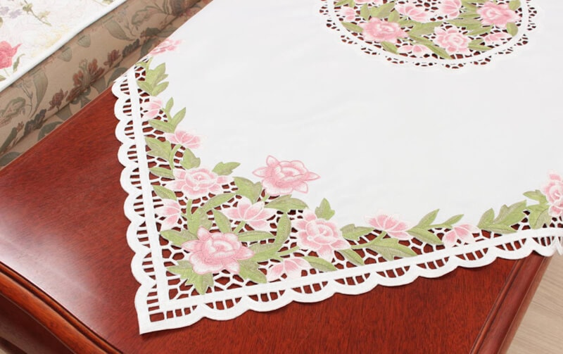 高密度カラー刺繍 テーブルクロス 約85×85cm [Almente]｜インテリア